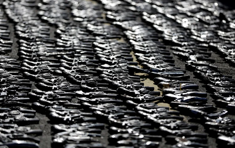 Armas: no atlas, todos os Estados do país com taxa acima de 10 por 100 mil habitantes (Bruno Kelly/Reuters)