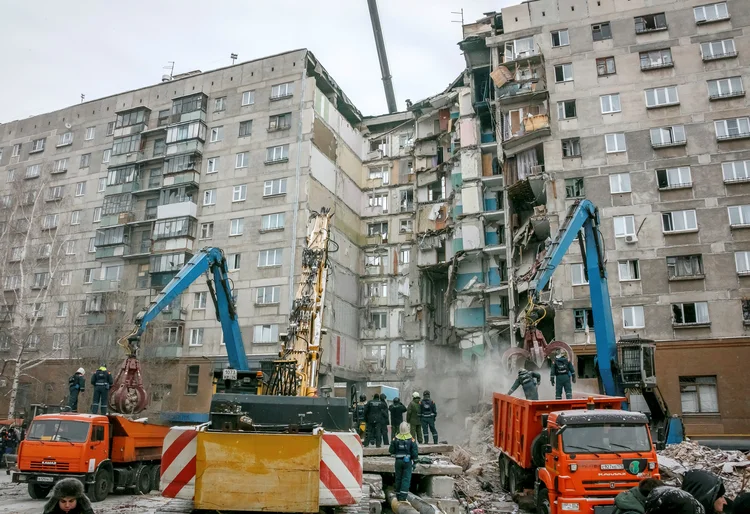 Rússia: o EI afirmou ter "um comando de segurança conseguiu entrar no edifício (...) colocou os explosivos no seu interior e depois se retirou" (Andrey Serebryakov/Reuters)