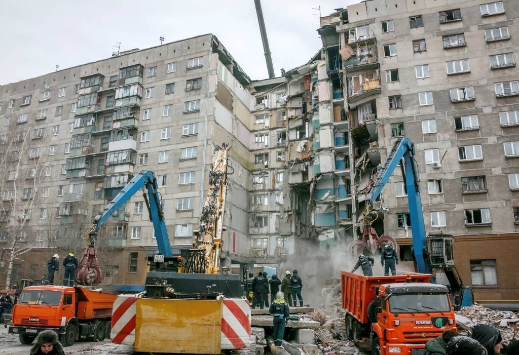 EI reivindica explosão de edifício que deixou 39 mortos na Rússia