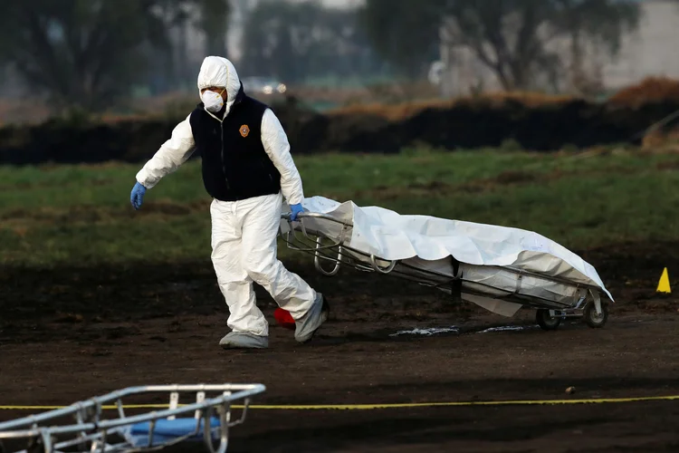 México: teme-se que haja corpos carbonizados (Henry Romero/Reuters)
