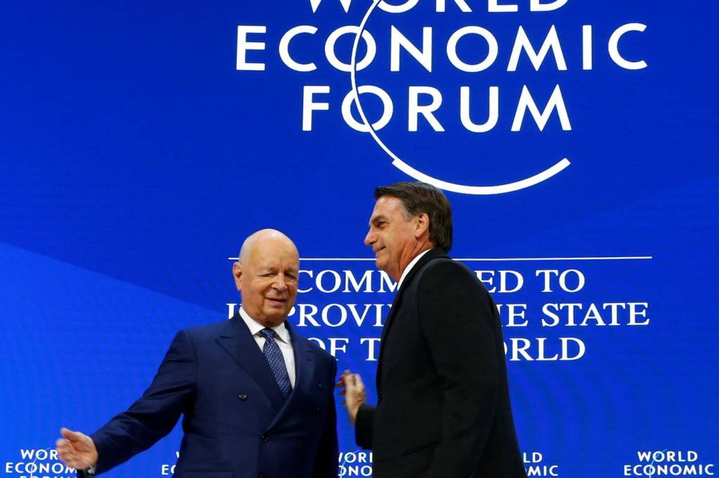 Bolsonaro promete a empresários em Davos "fazer dever de casa"