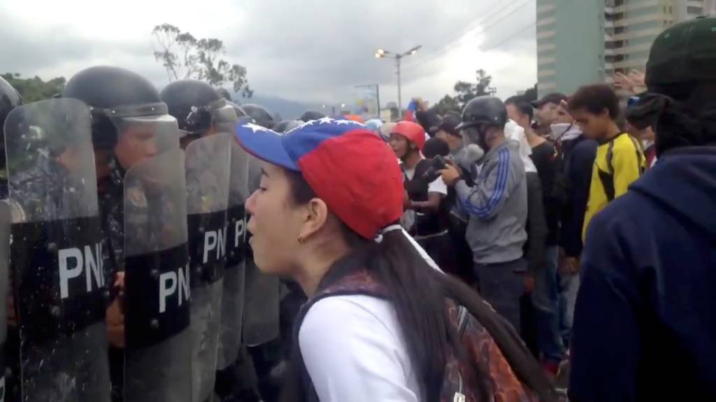 Venezuela prendeu 77 crianças na repressão de manifestações contra Maduro
