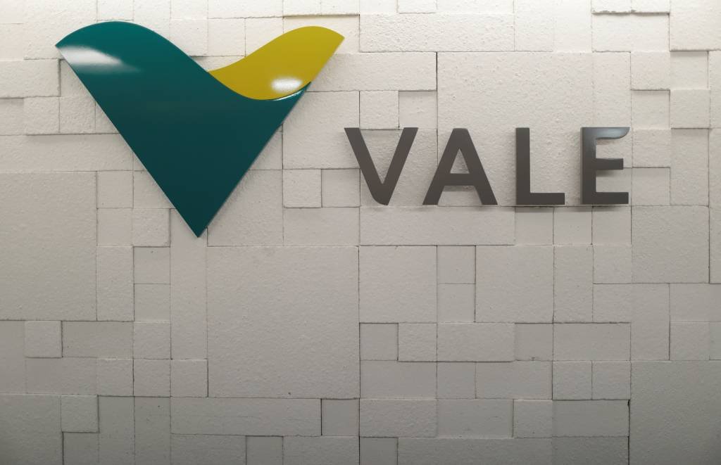 Vale (VALE3): ações caem após redução de guidance de produção