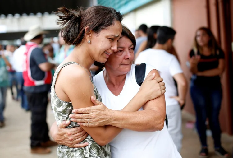 Barragem se rompe e lama invade Brumadinho, na Grande BH (Washington Alves/Reuters)