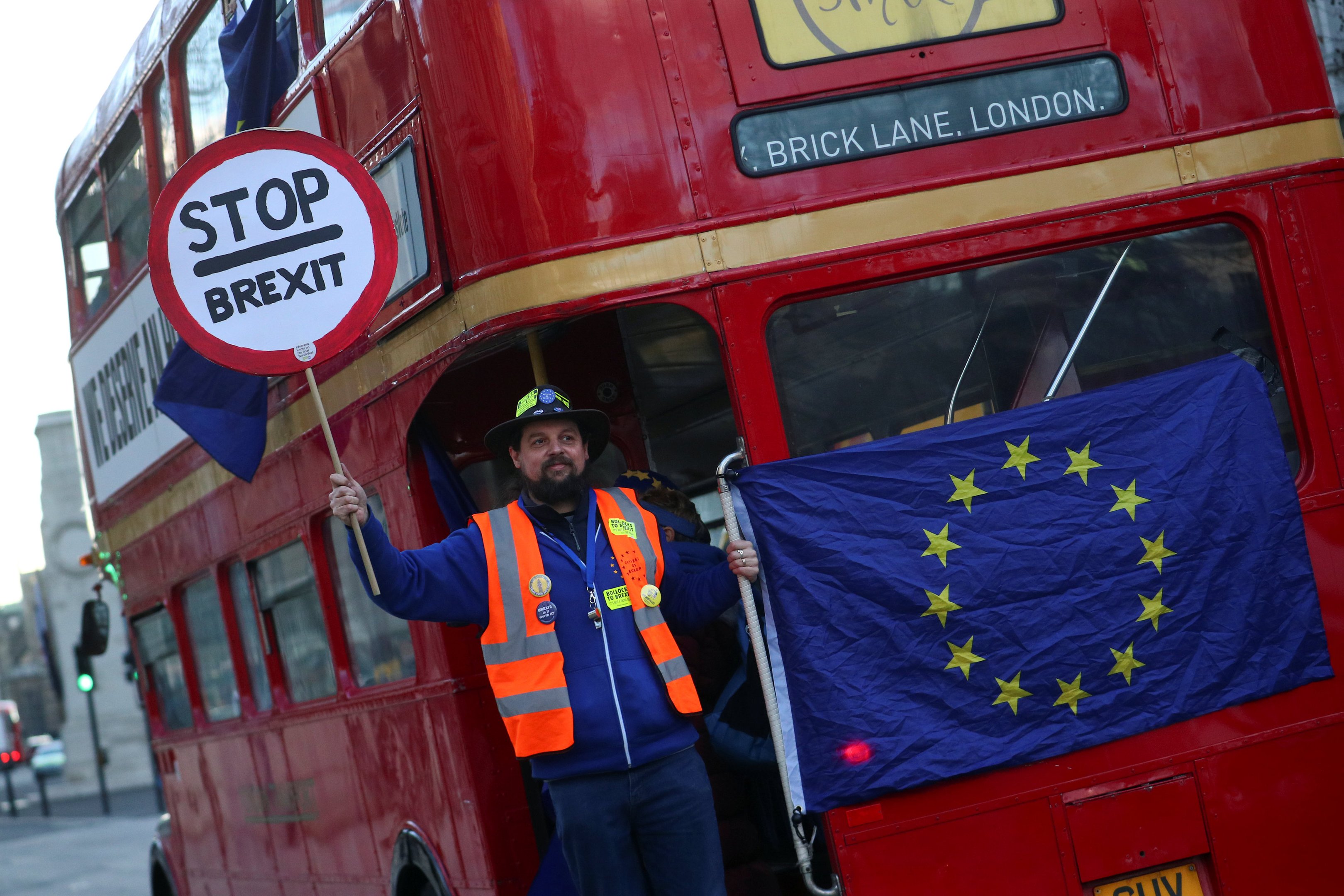 Reino Unido pede à UE mudanças no Brexit para evitar saída sem acordo