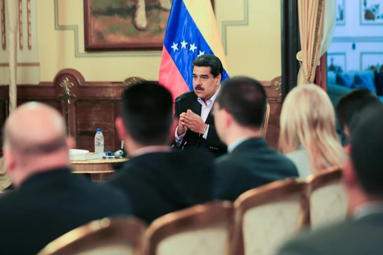 Maduro: os EUA reconhecem Juan Guaidó como presidente interino da Venezuela (Miraflores Palace/Reuters)