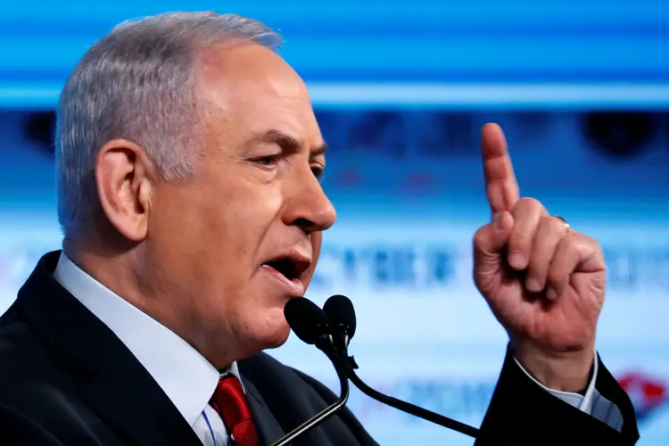 Benjamin Netanyahu: encontro com líderes mundiais para viabilizar a sua permanência no poder (Amir Cohen/Reuters)