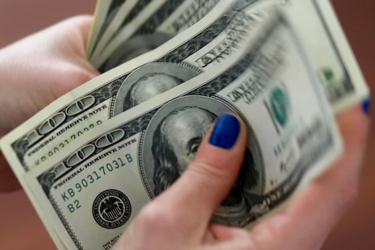 Dólar: moeda americana subia ante o real no início das negociações desta terça-feira, 26 (Marcos Brindicci/Reuters)