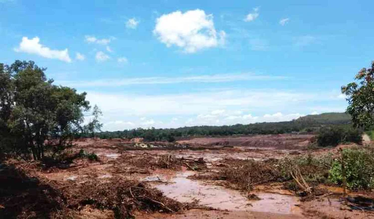 Brumadinho: “Barragens já existentes precisam de manutenção para o resto da vida" (Corpo de Bombeiros/Divulgação)