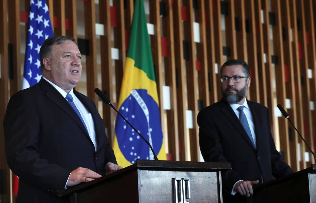 Araújo diz que a relação Brasil-EUA terá "dimensão muito mais intensa"
