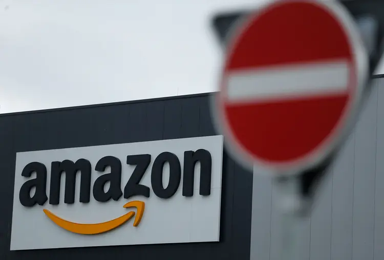 Amazon.com teve uma valorização de mais de 3% (Leon Kuegeler/Reuters)