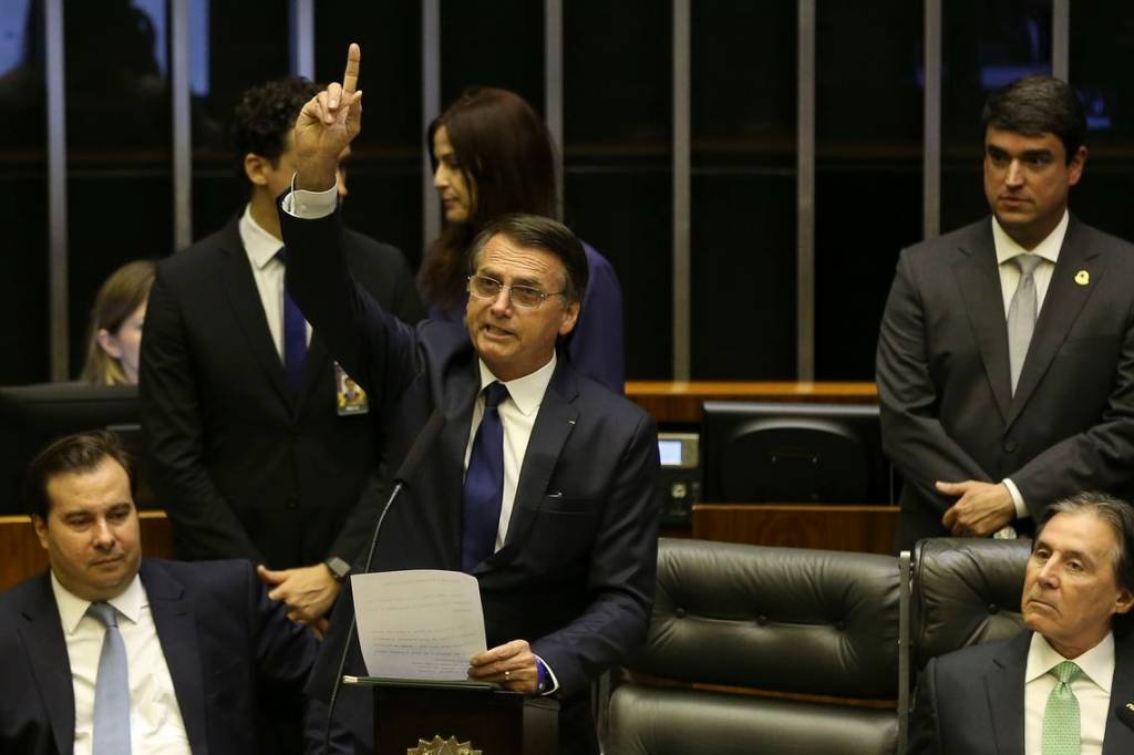 Bolsonaro: empossado, o presidente terá a missão de pôr em prática as promessas feitas na campanha (José Cruz/Agência Brasil)