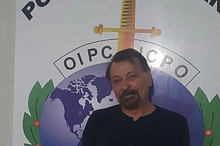 Cesare Battisti, de 64 anos: Extradição foi determinada pelo STF em 13 de dezembro do ano passado (Polizia di Stato/Facebook/Divulgação)