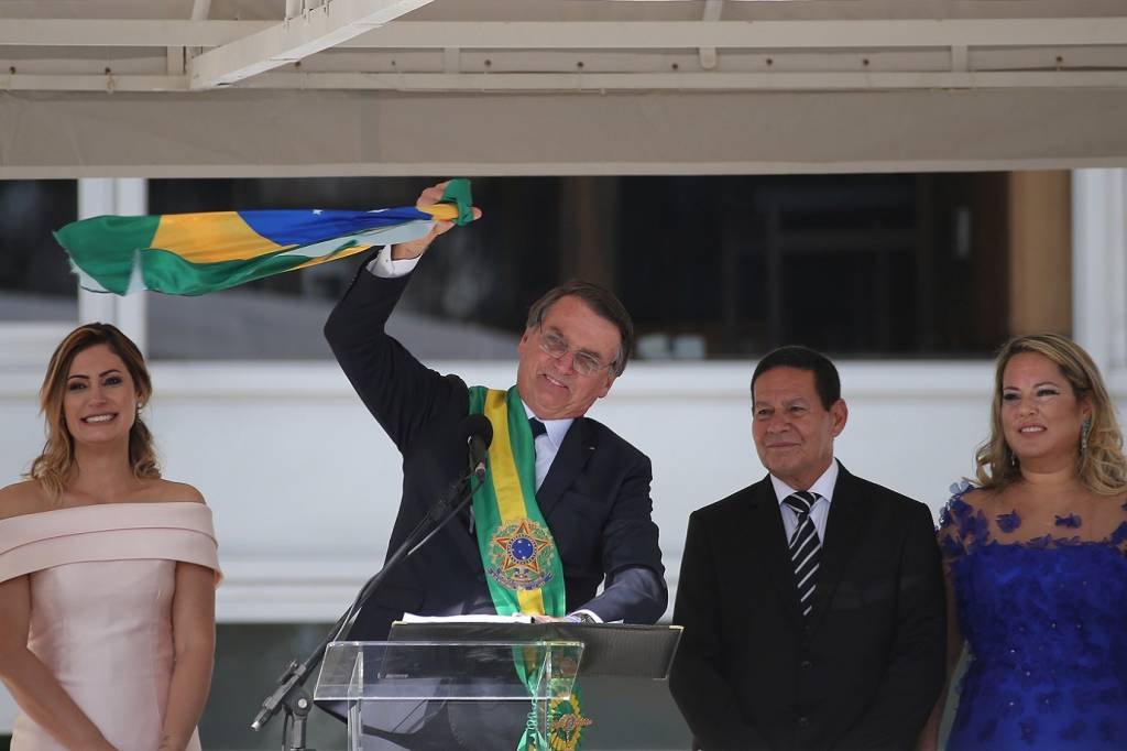 Jair Bolsonaro: presidente ao lado da primeira dama, Michelle Bolsonaro, do vice, Hamilton mourão, e de sua mulher, Paula Mourão (Sergio Moraes/Reuters)