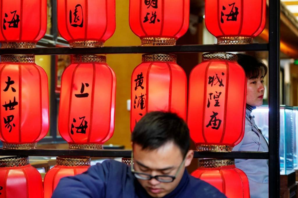 Mais de 400 empresas chinesas reduzem previsão de lucro para 2018