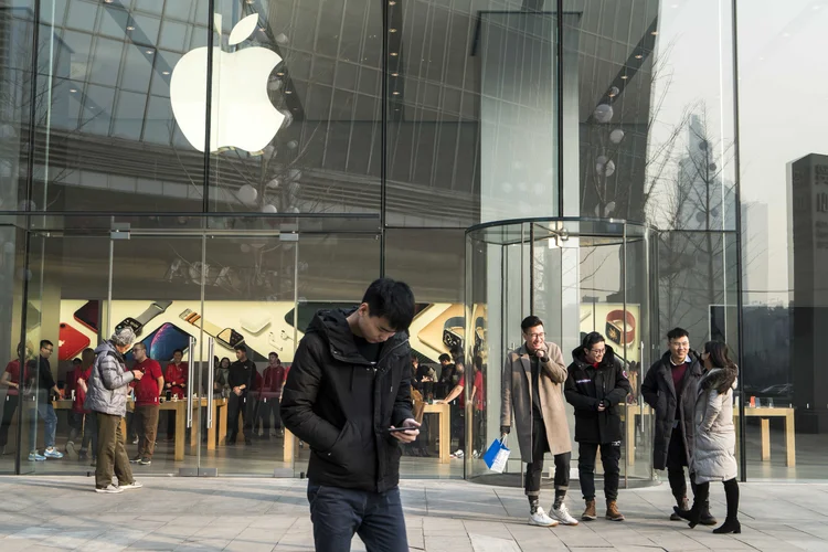 Apple na China: smartphone ficou mais barato para o chineses  (Giulia Marchi/Bloomberg)