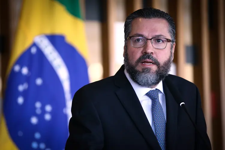 Ernesto Araújo: o ministro das Relações Exteriores representa o Brasil em encontro para discutir negociações de paz no Oriente Médio (Andre Coelho/Bloomberg)