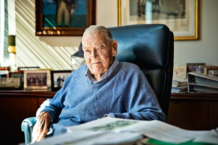 Jack Bogle em seu escritório, na Pensilvânia: em vez de ficar bilionário, ele criou uma empresa cujos donos são os próprios investidores | Ryan Collerd/The New York Times/Fotoarena / 