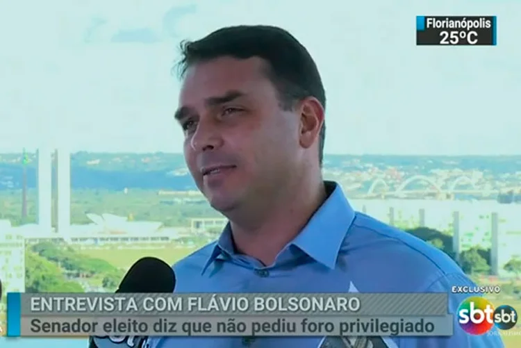 Flávio: filho mais velho do presidente tem sido alvo de investigações (SBT/Reprodução)