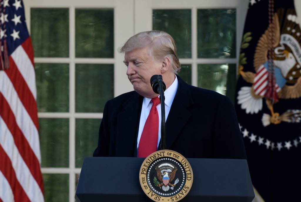 Maioria dos americanos reprova política externa de Trump, diz pesquisa