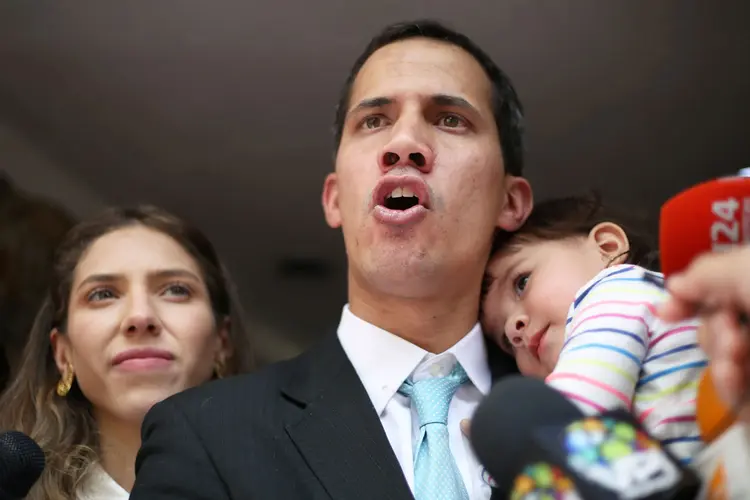 Juan Guaidó se autoproclamou como presidente interino em 23 de janeiro (Andres Martinez Caseres/Reuters)