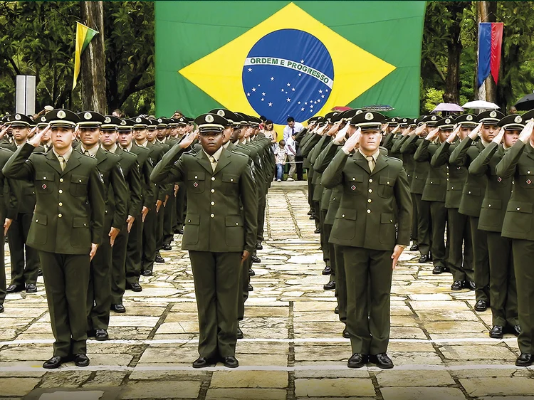 Militares: o Ministério da Defesa não fornece todos os dados alegando segurança nacional (Escola de Sargentos/Divulgação)