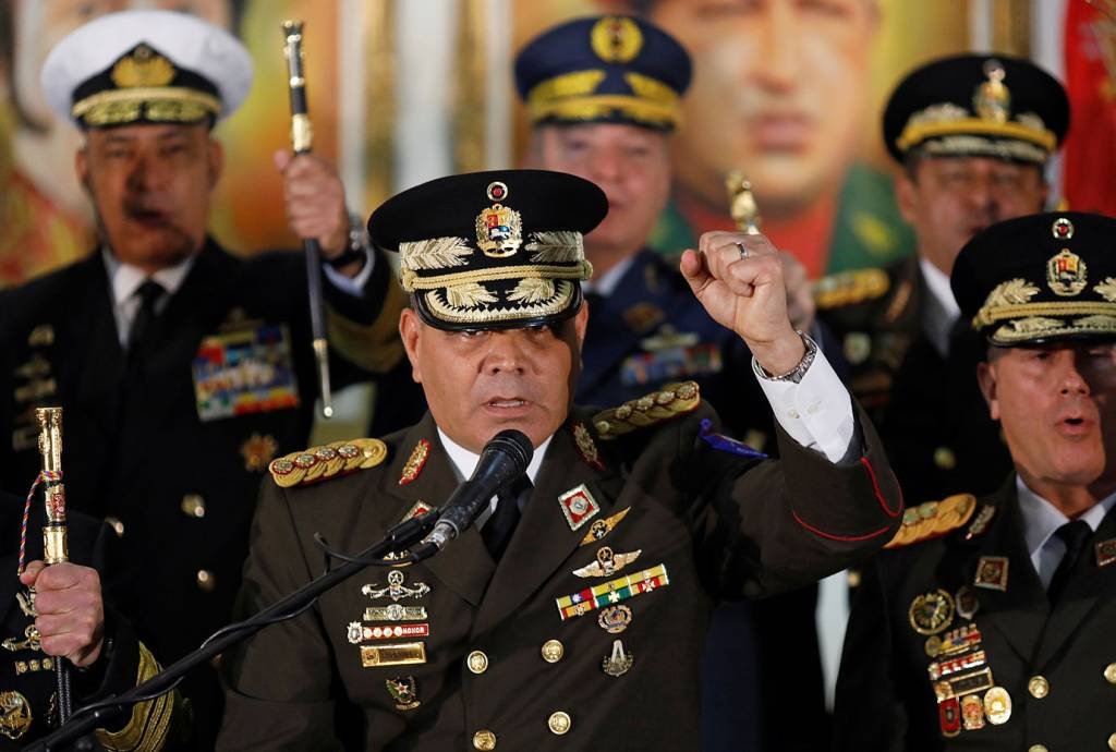 Ministro da Defesa da Venezuela diz que militares não aceitarão Guaidó