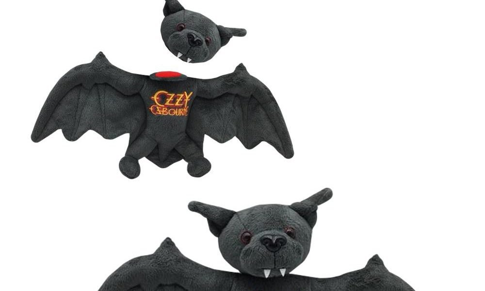 Ozzy Osbourne lança morcego de pelúcia que 'perde a cabeça'