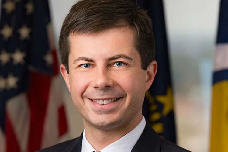 Pete Buttigieg: Com 37 anos, o político também seria o líder americano mais jovem (South Bend/Divulgação)