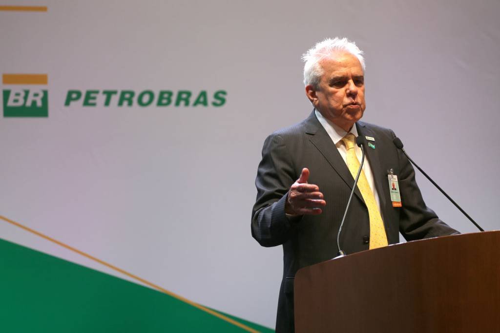 Presidente da Petrobras fala em investir US$ 105 bi em cinco anos
