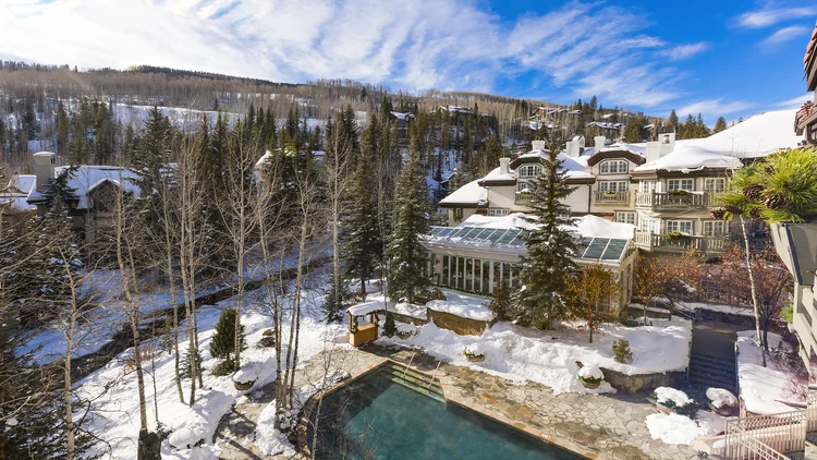  (The Sonnenalp Hotel, Vail/Reprodução)