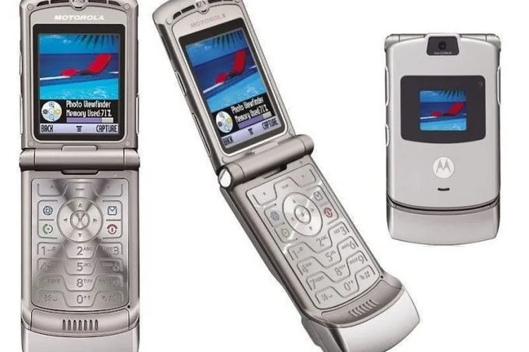 Clássico repaginado: Motorola Razr V3 de volta à vida como um smartphone de tela dobrável (Motorola/Divulgação)