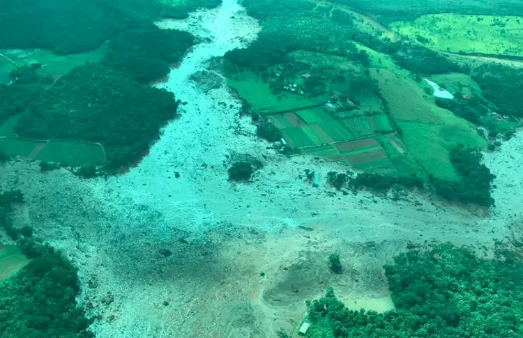 Brumadinho: Bolsonaro sobrevoa área atingida por rompimento de barragem (Planalto/Divulgação)