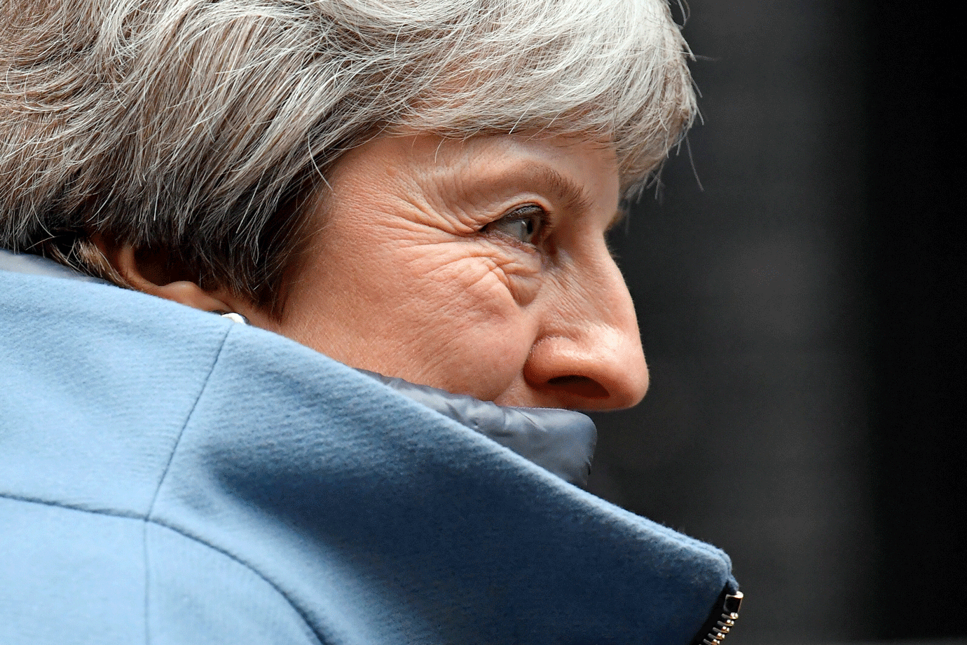 May buscará solução "pragmática" para Brexit em Bruxelas