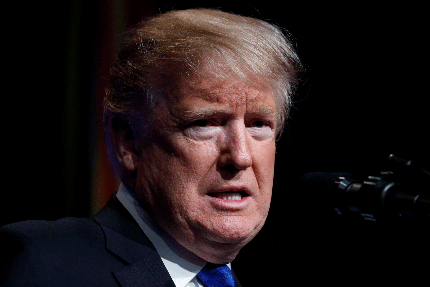 Ex-advogado de Trump admite manipulação nas pesquisas eleitorais