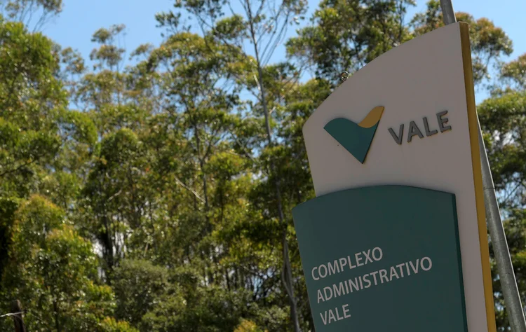 Vale: Moradores de Brumadinho podem receber apoio financeiro da empresa por tragédia com rompimento de barragem (Washington Alves/Reuters)