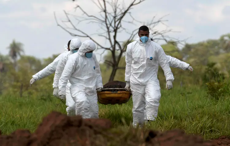 Brumadinho: rompimento da barragem de rejeitos, em 25 de janeiro, deixou centenas de mortos (Washington Alves/Reuters)