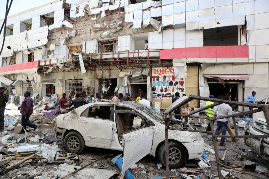 Somália: a explosão ocorreu em uma área repleta de lojas e restaurantes em Mogadíscio (Feisal Omar/Reuters)