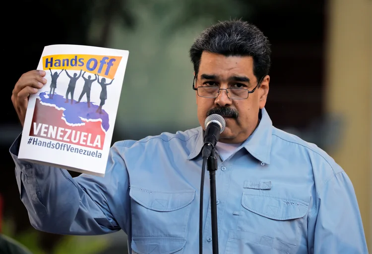 Maduro: iniciativa é para proteger a pátria (Carlos Barria/Reuters)