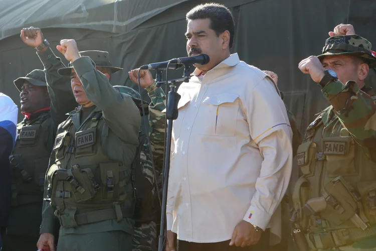 Maduro: Venzuelano nega ajuda humanitária por considerá-la meio para golpe militar americano (Miraflores Palace/Reuters)