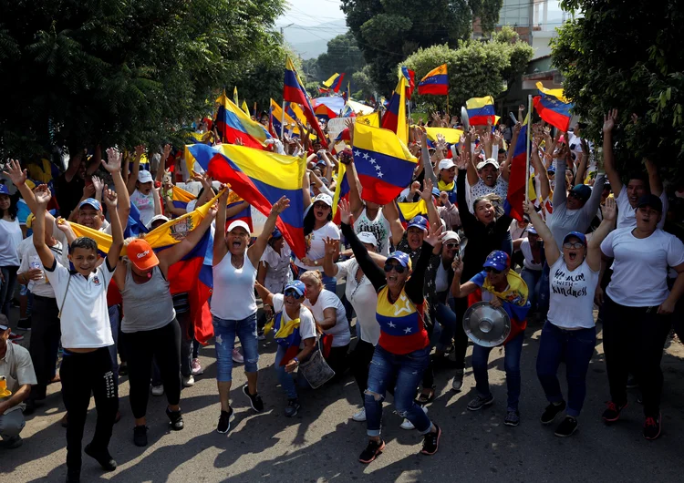 Venezuela: aliada de Maduro, a China pede uma solução pacífica para a crise (Marco Bello/Reuters)