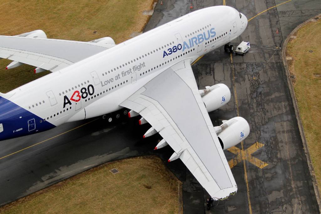 Airbus: grupo europeu anunciou nesta quinta-feira que deixará de fabricar o superjumbo A380 (Pascal Rossignol/Reuters)