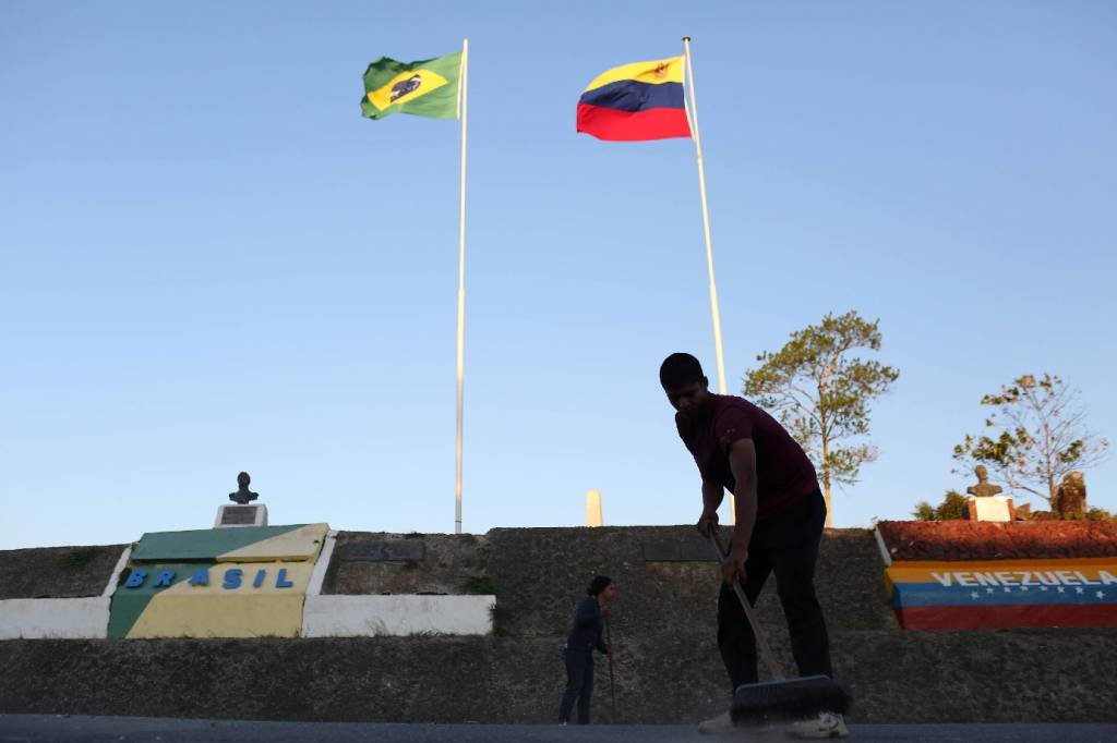 Fronteira Brasil e Venezuela: A embaixada do Brasil fechou as portas em Caracas nesta quinta-feira, 16 (Bruno Kelly/Reuters)