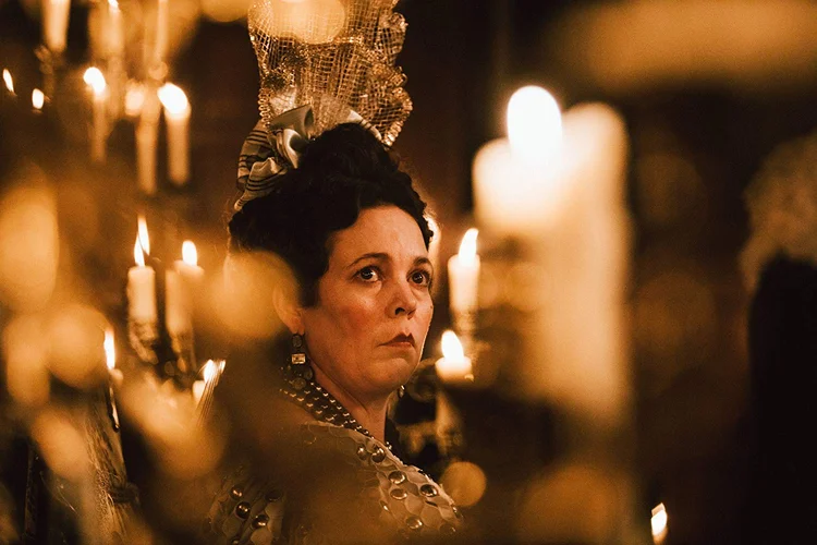 Olivia Colman em "A Favorita" (2018) (Atsushi Nishijima/Fox Searchlight/Divulgação)