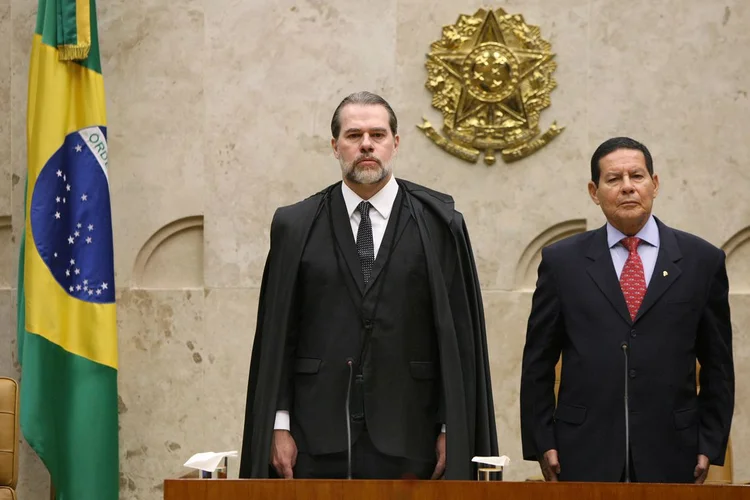 Presidente do STF, Dias Toffoli, com o vice-presidente Hamilton Mourão  (Nelson Jr./SCO/STF/Agência Brasil)