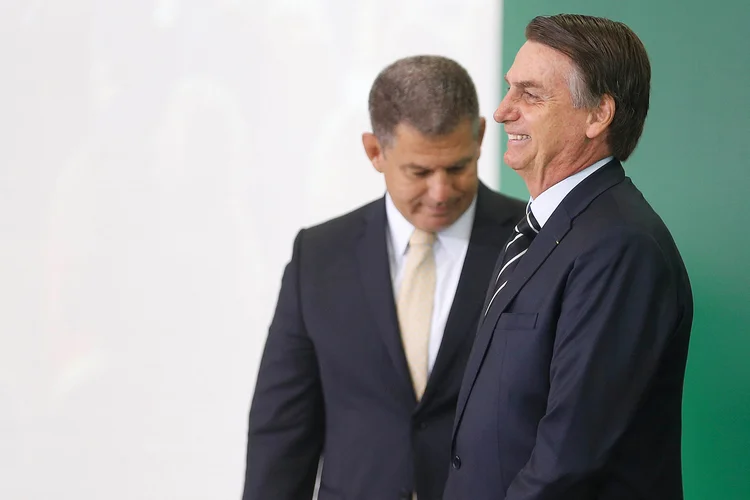 BEBIANNO E BOLSONARO: quem sabe a Previdência seja o ponto positivo que vira o jogo e permite navegar um mar menos bravio / REUTERS/Adriano Machado