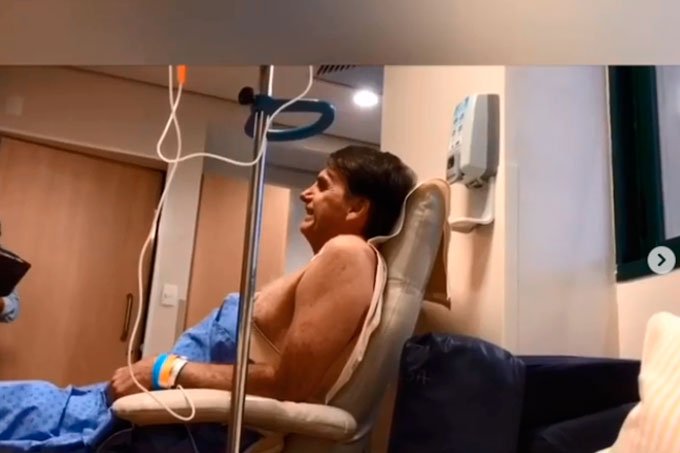 Bolsonaro não deve ter alta antes do dia 11, diz porta-voz