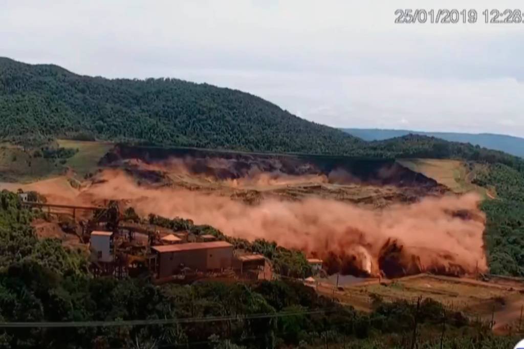 Rompimento da barragem em Brumadinho (Reprodução/TVGlobo)