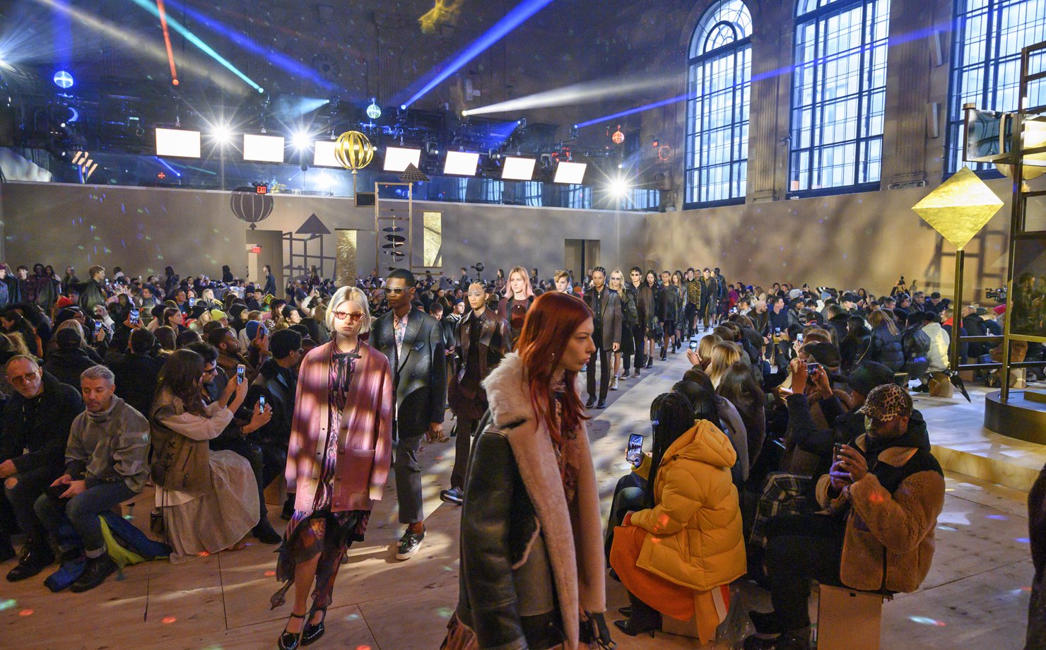 Semana de Moda de Nova York exibe seu ecletismo