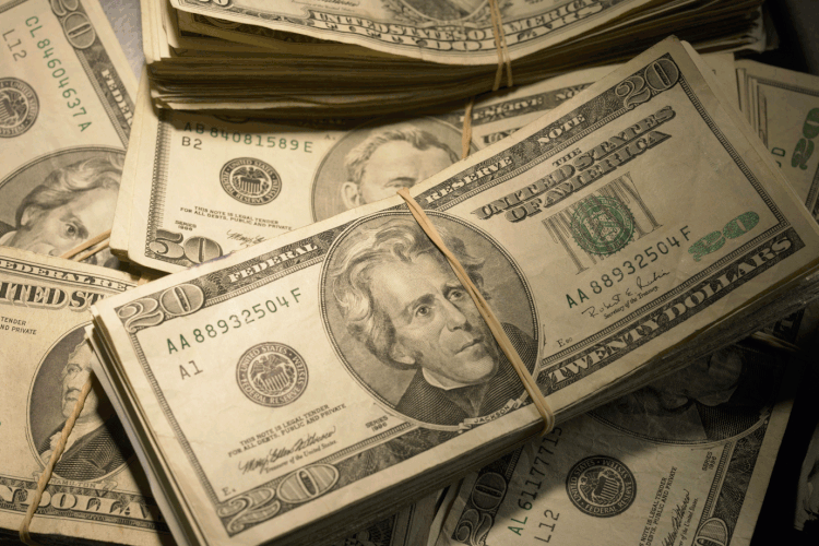 Câmbio: dólar avançava ante o real nesta quinta-feira (Adam Gault/Getty Images)